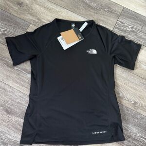 NWT Women’s LIGHTRANGE™ Sunriser Short-Sleeve XS